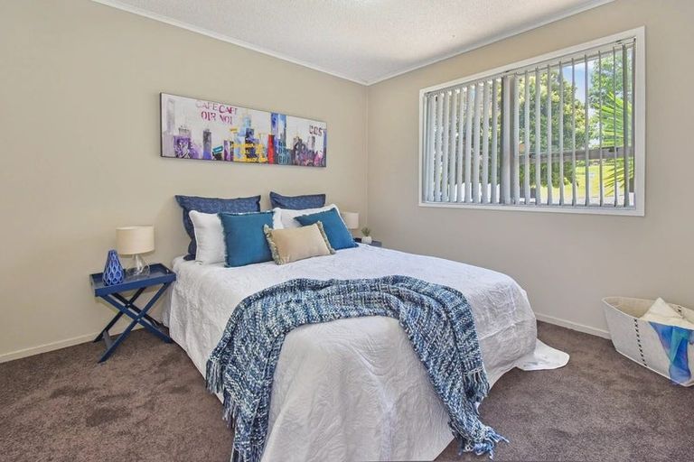 Photo of property in 83 Everglade Drive, Goodwood Heights, Auckland, 2105