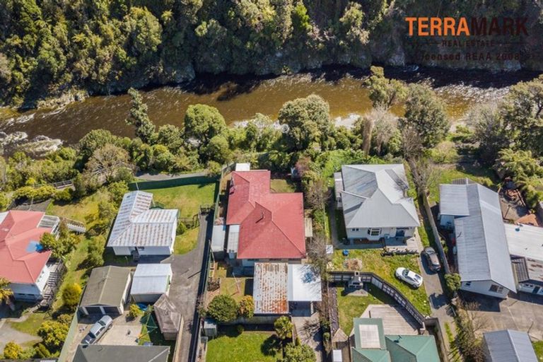 Photo of property in 32 Black Beech Street, Birchville, Upper Hutt, 5018