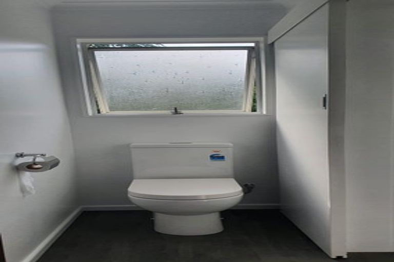 Photo of property in 90 Strathmore Avenue, Levin, 5510