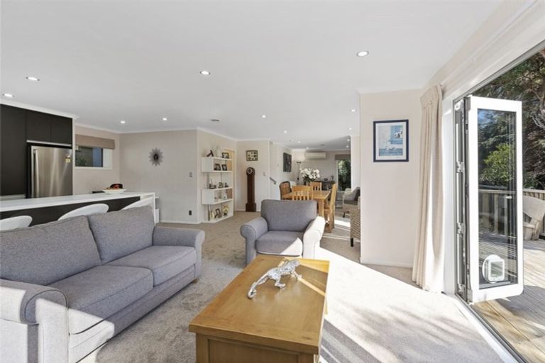 Photo of property in 11 Deptford Lane, Whitby, Porirua, 5024