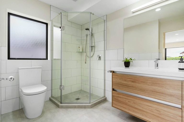 Photo of property in 36a Westerham Drive, Dannemora, Auckland, 2016