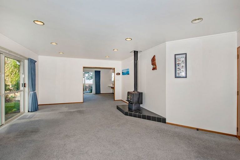 Photo of property in 24 Boeing Road, Onerahi, Whangarei, 0110