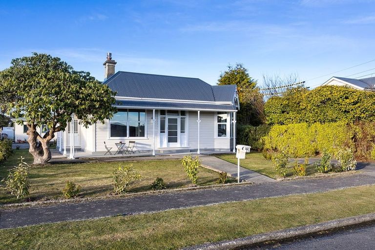 Photo of property in 6 Victoria Street, Mosgiel, 9024