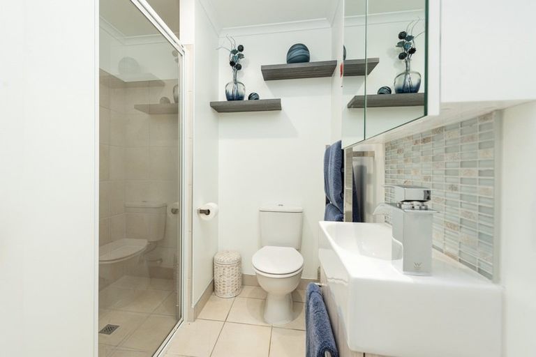 Photo of property in 4b Sunbrae Grove, Mount Maunganui, 3116