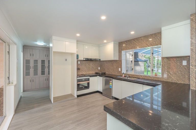 Photo of property in 84 The Avenue, Levin, 5510