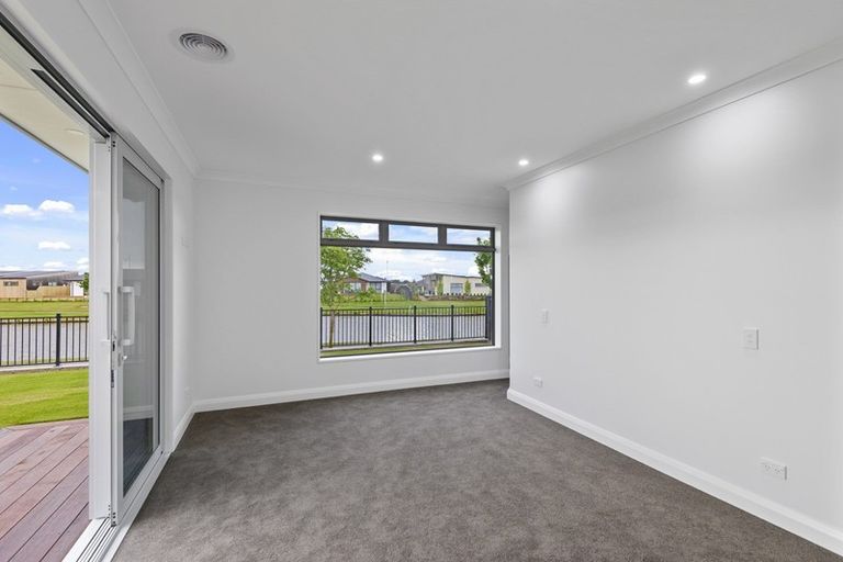 Photo of property in 73 The Esplanade, Pegasus, 7612