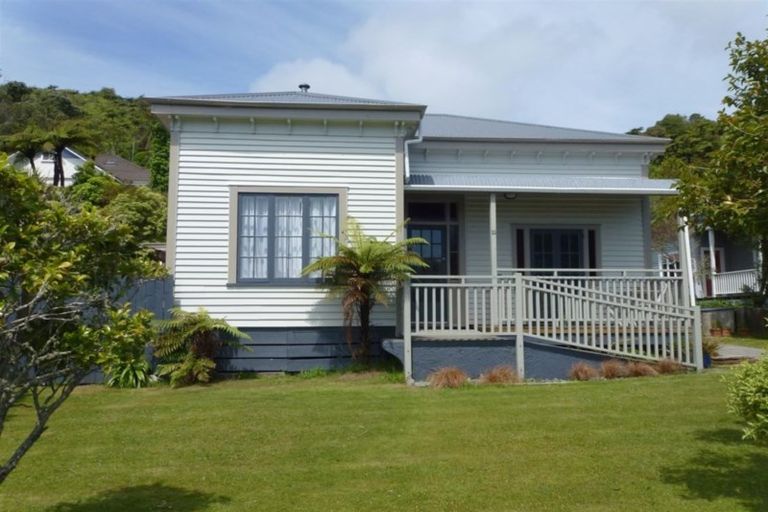 Photo of property in 21 Kilgour Road, Greymouth, 7805