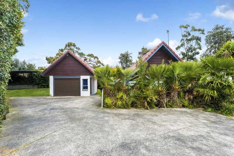 Photo of property in 40 Tudor Road, Henderson, Auckland, 0610
