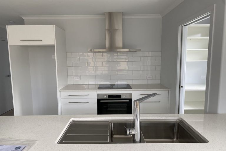 Photo of property in 28 Oioi Lane, Poike, Tauranga, 3112