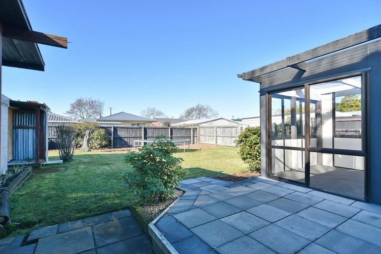 Photo of property in 32 Ashwood Street, Parklands, Christchurch, 8083