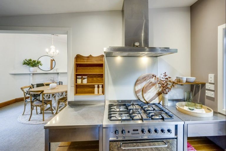 Photo of property in 6 Hall Street, Napier South, Napier, 4110