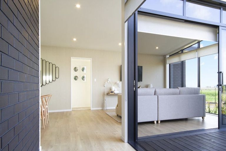 Photo of property in 4 Kukupa Lane, Long Bay, Auckland, 0630