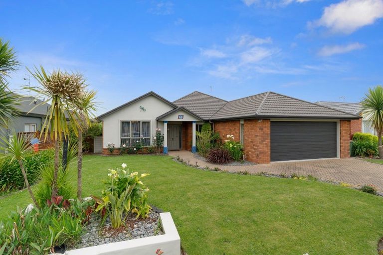 Photo of property in 61 Nielsen Gardens, Rototuna, Hamilton, 3210