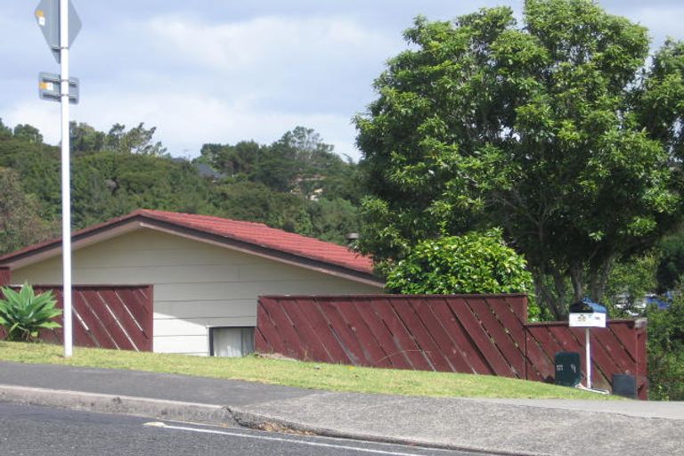 Photo of property in 2/58 Bayview Road, Bayview, Auckland, 0629