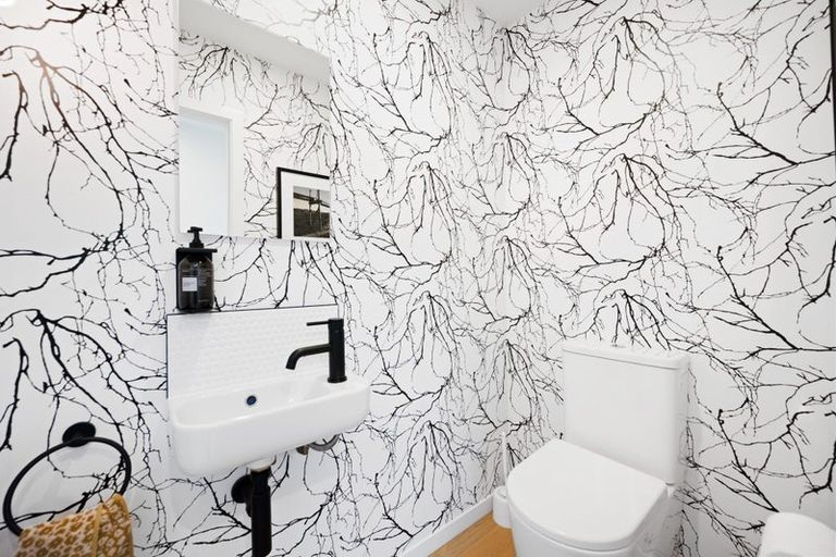 Photo of property in 32 Glenwood Grove, Whatawhata, Hamilton, 3285