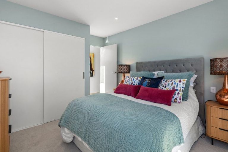 Photo of property in 6 Gazelle Lane, Redcliffs, Christchurch, 8081