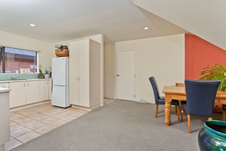 Photo of property in 12/37 Fields Parade, Oteha, Auckland, 0632