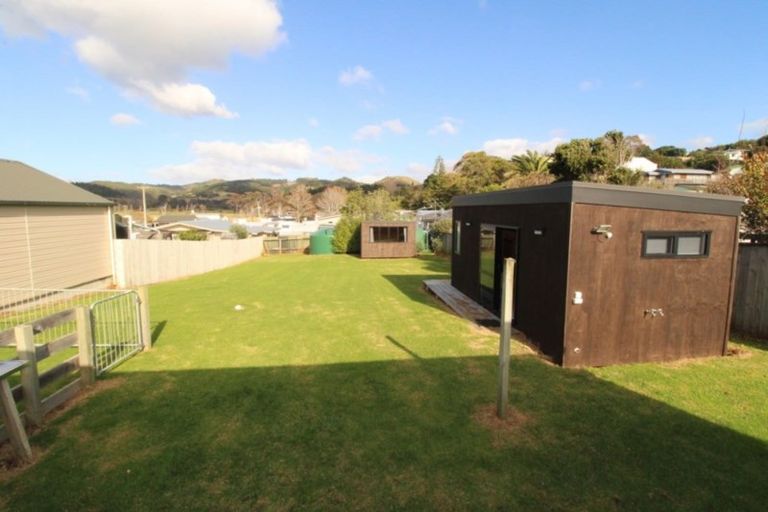Photo of property in 37 Bluff Road, Kuaotunu West, Whitianga, 3592