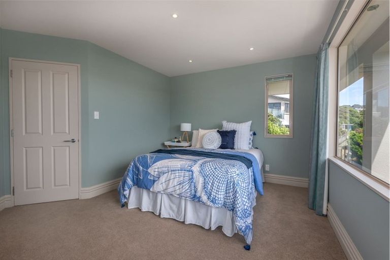 Photo of property in 19 Paremata Drive, Paremata, Porirua, 5024