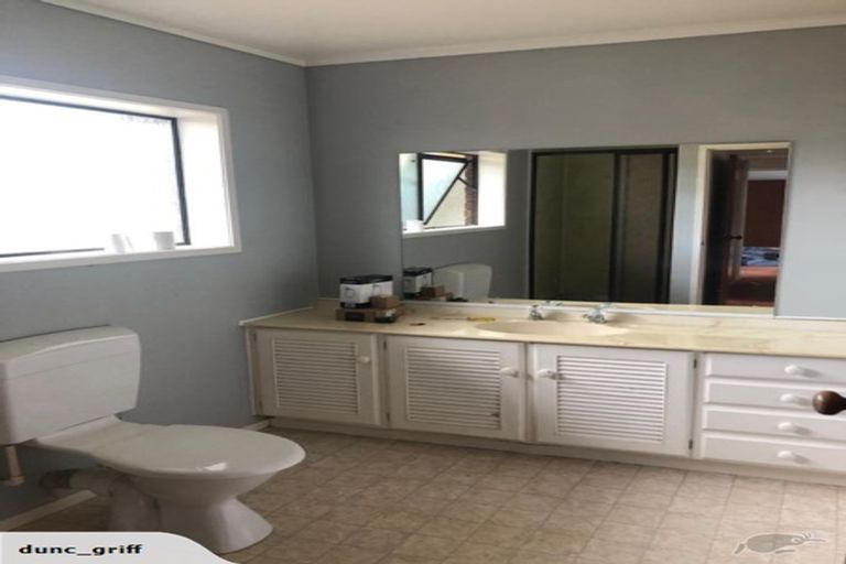 Photo of property in 11 Muscat Place, Henderson, Auckland, 0612