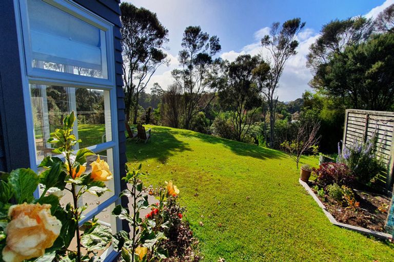 Photo of property in 37 Halyard Loop, Haruru, 0204