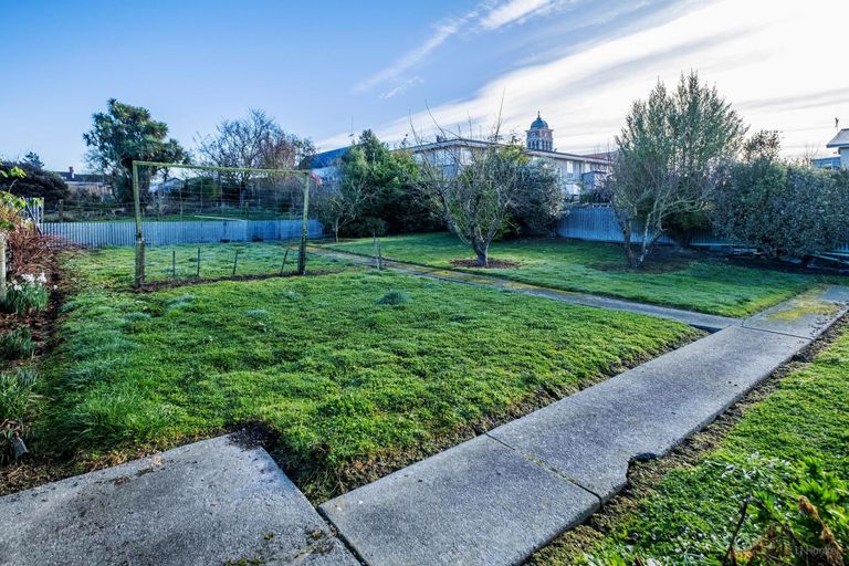 Photo of property in 11 Rugby Street, Waimate, 7924