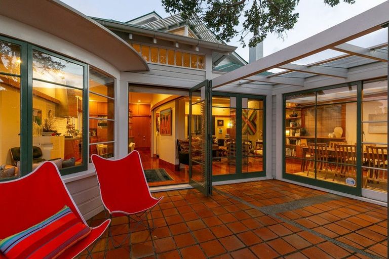 Photo of property in 66 Upland Road, Kelburn, Wellington, 6012