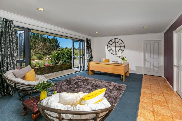 Photo of property in 16 Kennedy Road, Dairy Flat, Albany, 0792