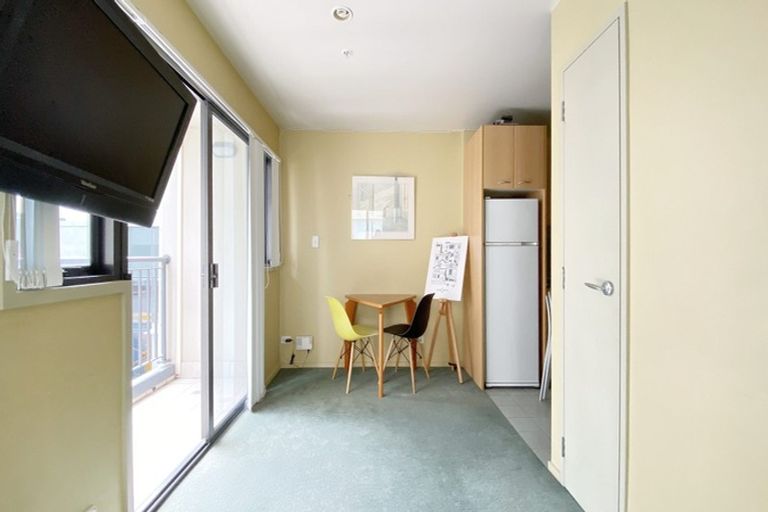 Photo of property in Oxford Apartments, 4a/13 Mount Street, Auckland Central, Auckland, 1010