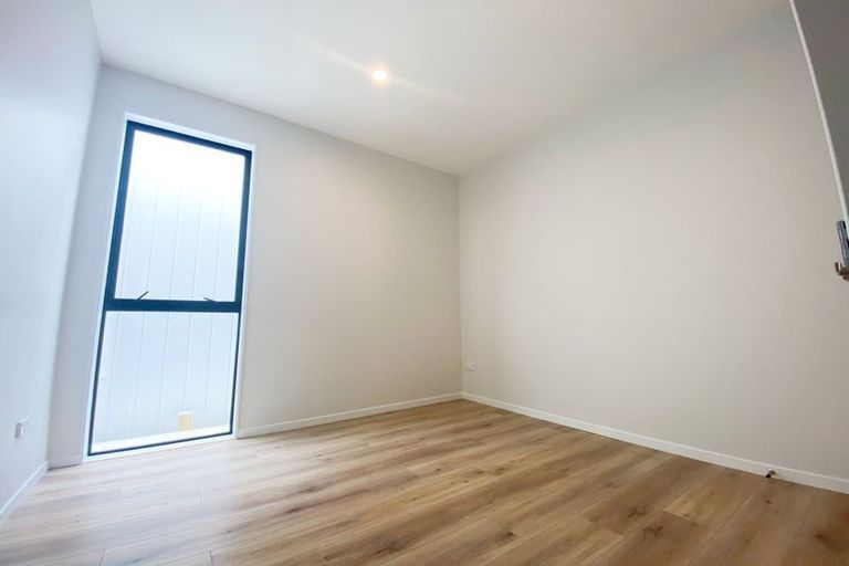 Photo of property in 15 Biokovo Street, Massey, Auckland, 0614