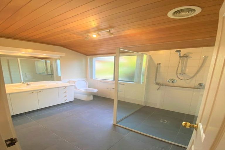 Photo of property in 15 Chatswood Place, Bishopdale, Christchurch, 8051