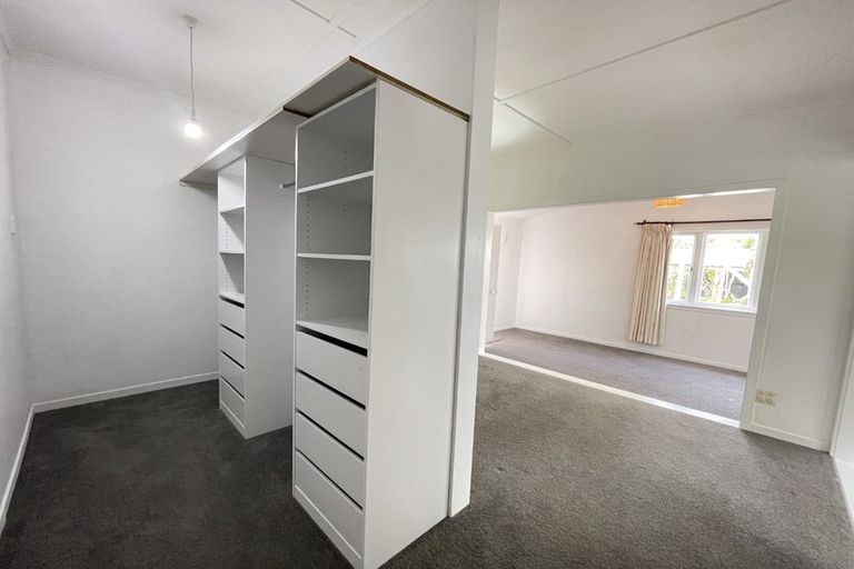 Photo of property in 4 Hillcrest Avenue, Hillcrest, Auckland, 0627