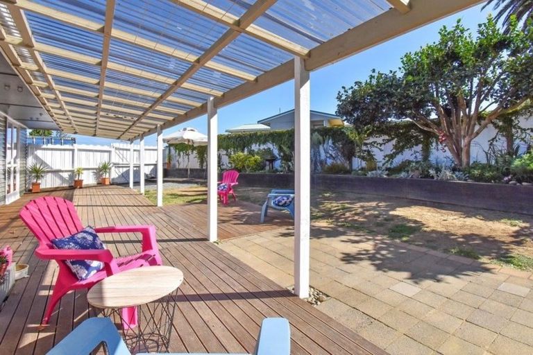 Photo of property in 17 Totara Street, Waiuku, 2123