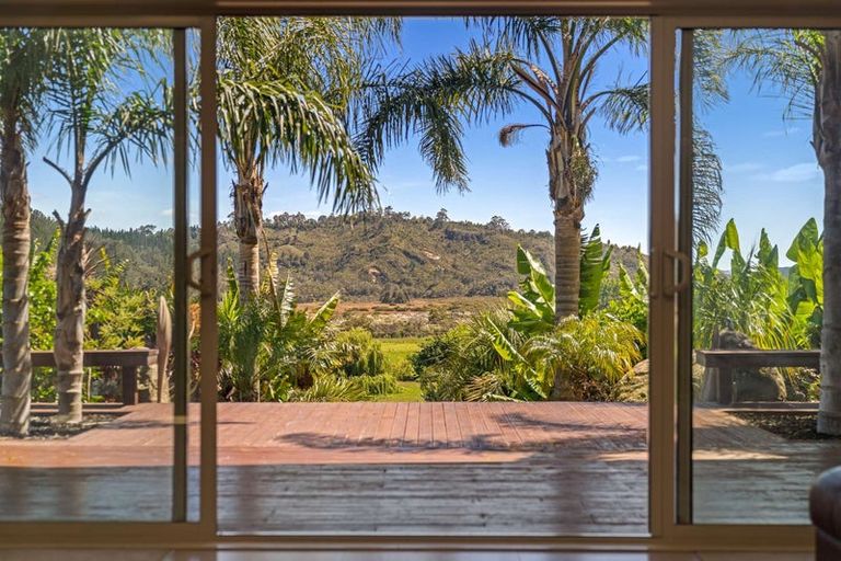 Photo of property in 80 Hodge Road, Coroglen, Whitianga, 3591