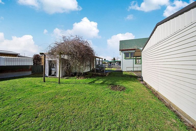 Photo of property in 105 High Street South, Eltham, 4322