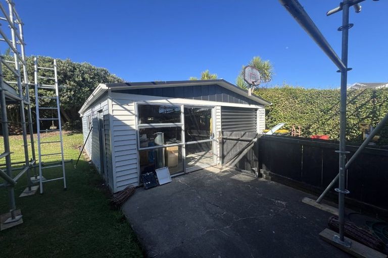 Photo of property in 79 Pacific Parade, Army Bay, Whangaparaoa, 0930