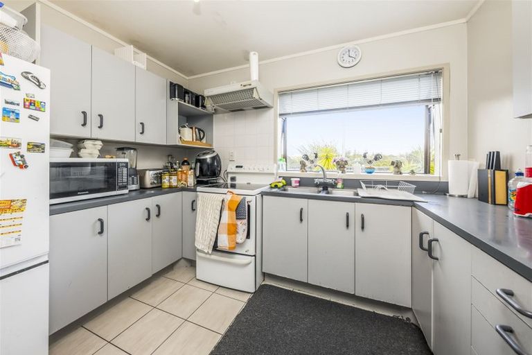 Photo of property in 1/1 Peguero Place, Totara Heights, Auckland, 2105