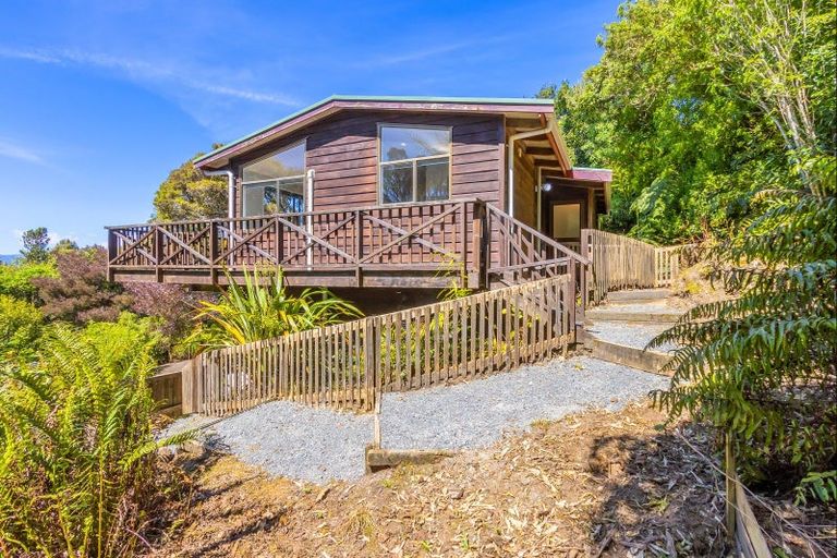 Photo of property in 68 Hauraki Terrace, Pukawa Bay, Turangi, 3381