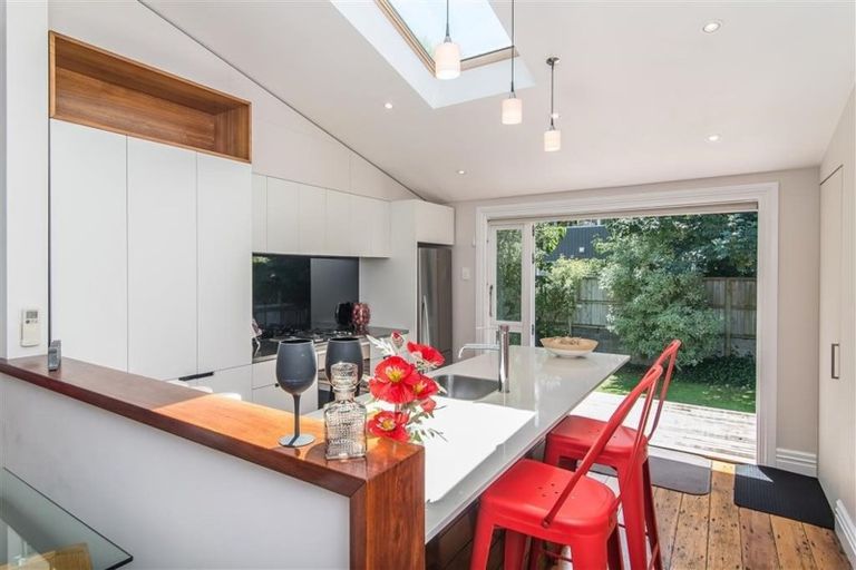 Photo of property in 45 Wilson Street, Newtown, Wellington, 6021