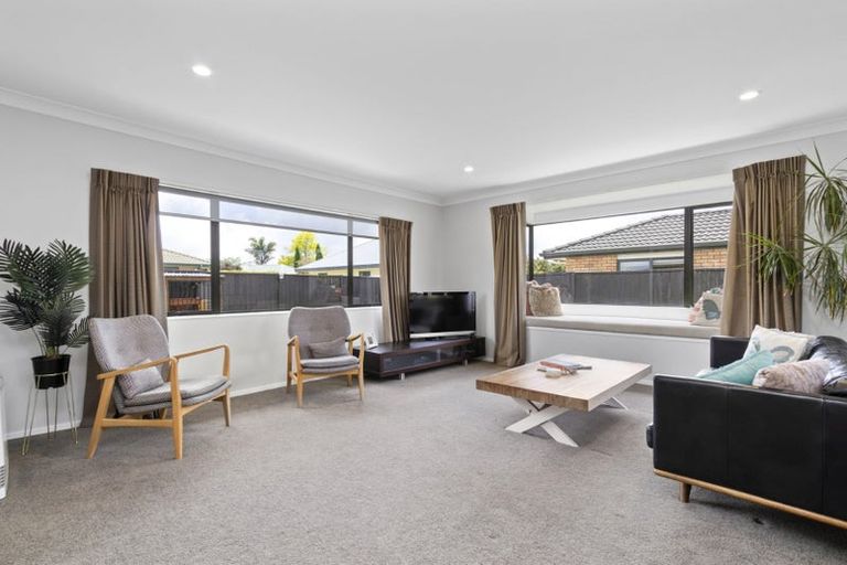 Photo of property in 5 Guildford Place, Rototuna North, Hamilton, 3210