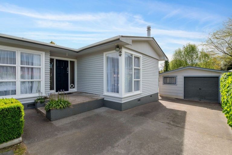 Photo of property in 5 Norrie Place, Hillcrest, Rotorua, 3015