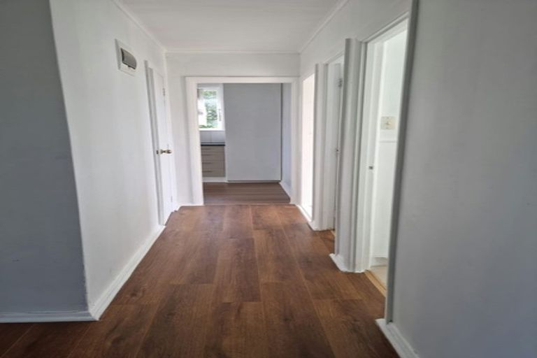 Photo of property in 4 Winthrop Way, Mangere East, Auckland, 2024