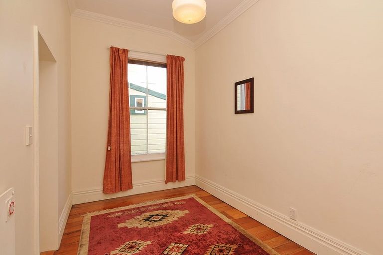 Photo of property in 9 Park Street, Thorndon, Wellington, 6011