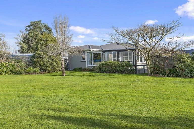 Photo of property in 4 Kainga Road, Kainga, Christchurch, 8083