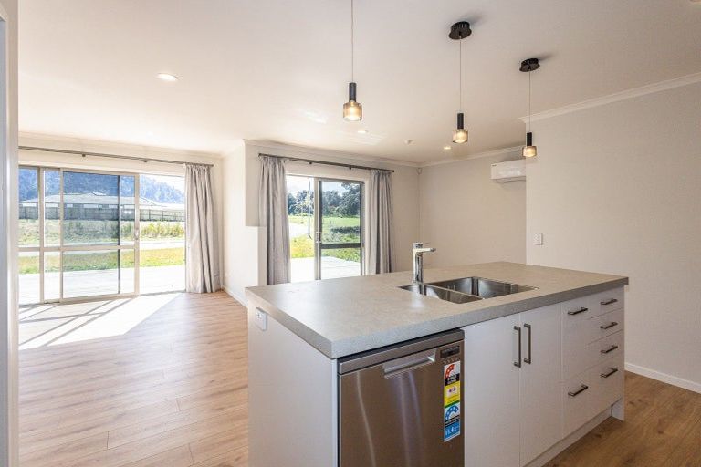 Photo of property in 28 Kowhai Crescent, Ohakune, 4625
