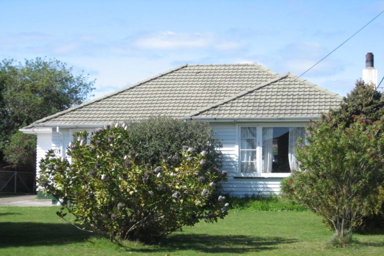Photo of property in 34 Quinn Road, Levin, 5510