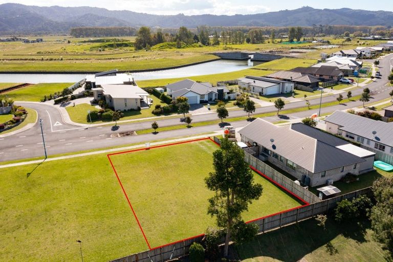 Photo of property in 116 Kupe Drive, Whitianga, 3510