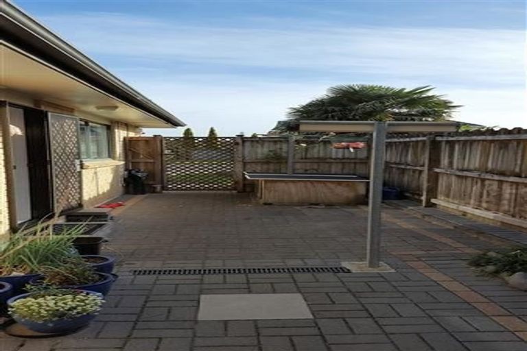 Photo of property in 15 Trovare Place, Golflands, Auckland, 2013