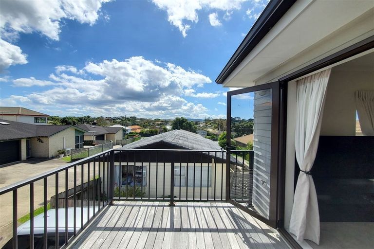 Photo of property in 38b Bay Street, Red Beach, 0932