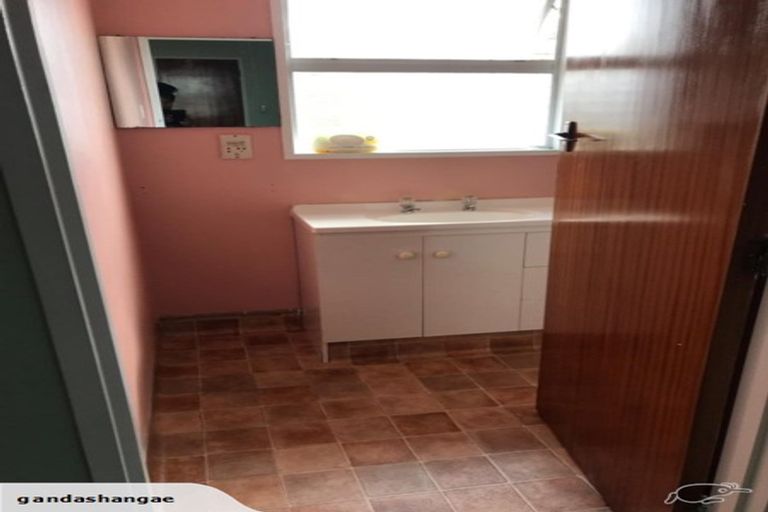 Photo of property in 2/175 Park Road, West End, Palmerston North, 4410